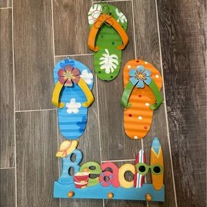Beach flip flop wall hanging decor.